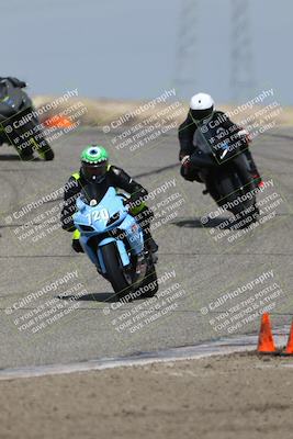 media/Mar-22-2025-TrackDaz (Sat) [[0456df0c41]]/Group B/Session 3 (Outside Grapevine)/